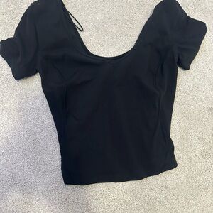 NEW - LULU ALIGN T SHIRT